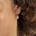 Drobne kolczyki wiszące z lilowymi kryształkami. LIGHT PURPLE