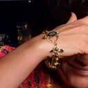 Bransoletka ze złotymi perłami i kryształami w bieli i czerni. ODYSEJA KOSMICZNA