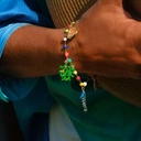 Bransoletka z koralików z kolorowymi zawieszkami. PROSTO Z MORZA