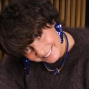 Kolczyki wiszące z kwiatem i kaskadą z granatowych cekinów. SPACER POD GWIAZDAMI