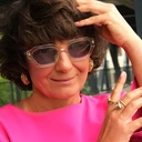 Pozłacane kolczyki w formie półksiężyca z kryształem. TWOJA FAZA KSIĘŻYCA