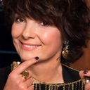 Pozłacany pierścionek z dekorem w formie guzika. GRACE