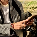 Elegancki pierścionek z szarym i różowym kryształkiem. MALINOWE SNY