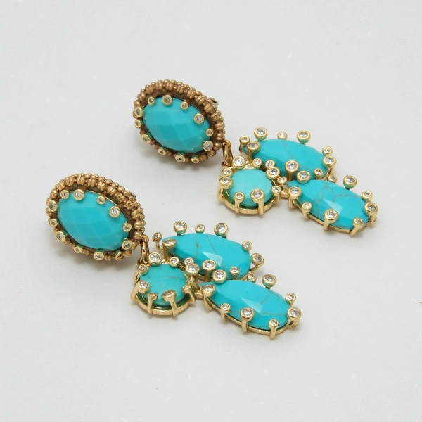 Pozłacane kolczyki z masą turkusową i cyrkoniami. SOFIA