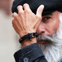 MI BMW. Pulsera negra con grillete