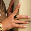 Pozłacana bransoletka z czarną emalią i tłoczeniami. KLEJNOT BAROKU