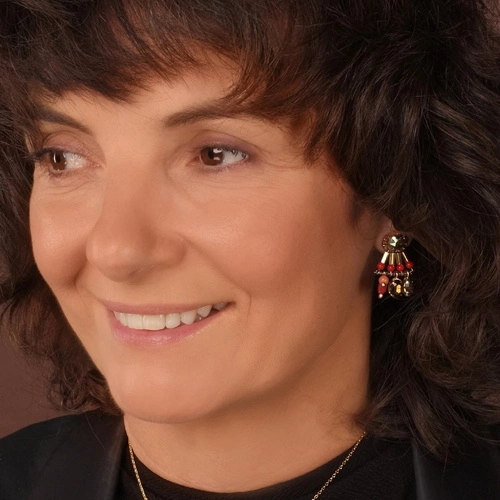 Wiszące kolczyki wachlarze z kryształkami. CARMO