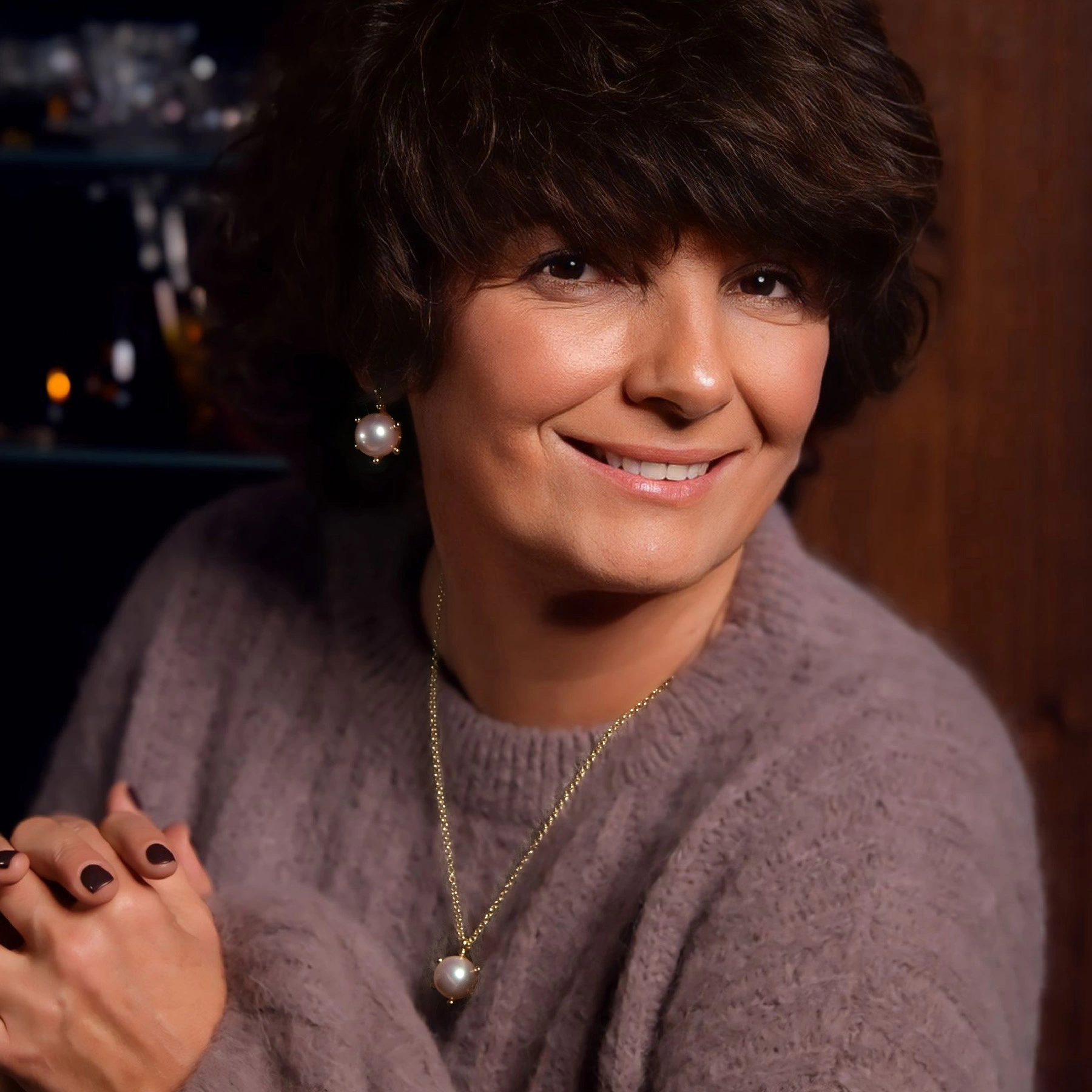 Złocony naszyjnik ze szklaną perłą w delikatnym różu. MORSKIE MARZENIA