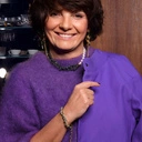 Zwiewne złocone kolczyki z czarnymi kryształami. CZARNA LALECZKA 