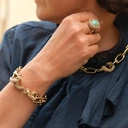 Pozłacana bransoletka z ogniw z ozdobnym zapięciem. FOLIGNO