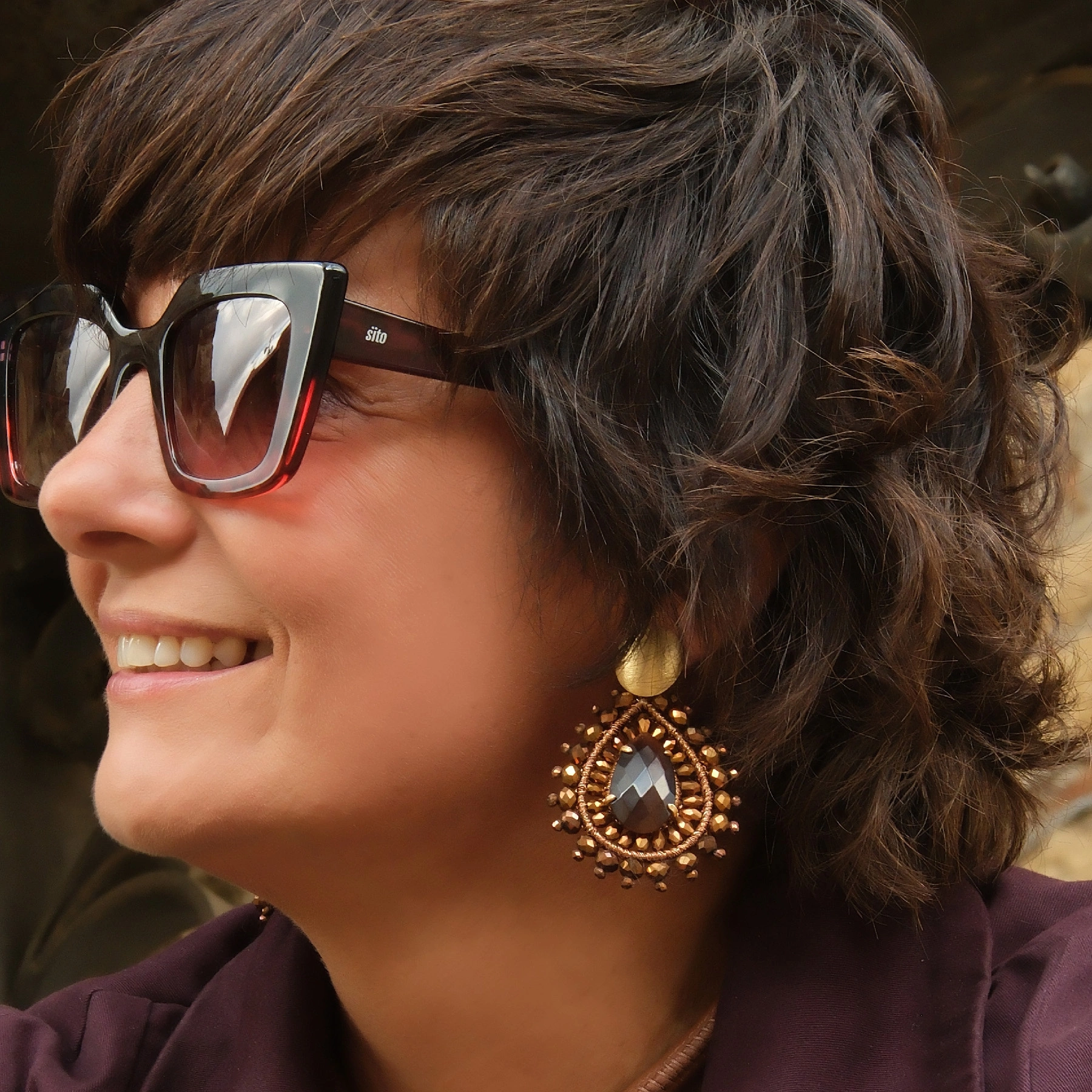 Złocone kolczyki w kształcie kroplli z brązowym kwarcem. LIKIER MIŁOŚCI