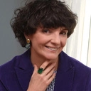 Pozlacany lekki pierścień z zielonym kryształem. SZMARAGD ROMA