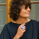 Pierścionek w kształcie liliowych astrów z koralikami. CHWILA NA LILA