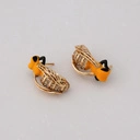 Pozłacane kolczyki wiszące z emaliowaną pszczółką. MIÓD NA USZY