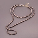 Naszyjnik ze szklanych pereł Majorka w kolorze mokka. CAFFE FERNANDA