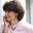 Zlocona bransoletka z motywem liści z kryształkami. NOSTALGICZNIE