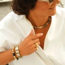 Naszyjnik z czarnych koralików i krążków w złocie i srebrze. PLACE DE LA NATION