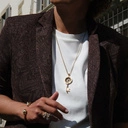 Złoty pierścionek na gumce z perełkami i kryształem. LAMPKA SZAMPANA