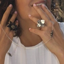 Długi naszyjnik na srebrnym łańcuszku z kryształkami. POWIEW WIATRU