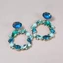 Złocone kolczyki z kryształów w niebieskich odcieniach. WIANKI Z MÓRZ