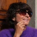 Małe złocone kolczyki z perłą i białymi kryształkami. CIEPŁY LÓD