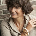 Podwójna bransoletka z łańcucha i sznura pereł. UŚMIECH DONATY