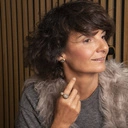 Oryginalny, otwarty pierścień wysadzany kryształkami. DWA PLUS DWA