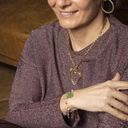 Bransoletka z koralików z kolorowymi zawieszkami. PROSTO Z MORZA