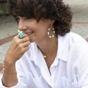 Pozłacany wisiorek z zawieszką trójzębem z cyrkoniami. CODZIENNE RYTUAŁY