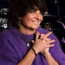 Zwiewne złocone kolczyki z czarnymi kryształami. CZARNA LALECZKA 