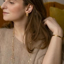 Naszyjnik z łańcuszka ozdobiony cyrkoniami. LEKKI