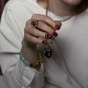 Okazały naszyjnik z łańcucha z dekorem. KŁÓDKA NA SZCZĘŚCIE