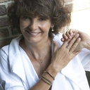 Pozłacane kolczyki z drobnymi perłami słodkowodnymi. TRZY SIOSTRY