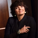 Złocony pierścionek z perłą w subtelnej oprawie. MICHELE