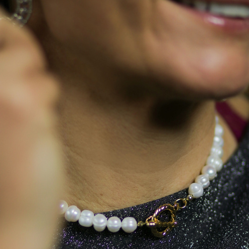 LIGERO Y CLÁSICO. Collar de perlas.