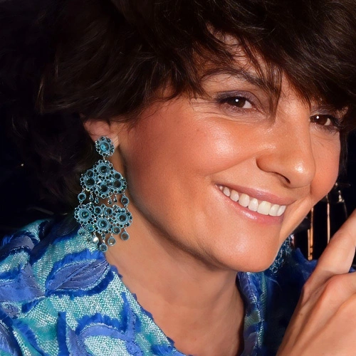 Kolczyki w formie żyrandoli z kryształami w błękicie. SALA DA BALLO