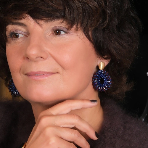 Złocone kolczyki z zawieszką z niebiesko-bordową kroplą. ROZTAŃCZONA NOC