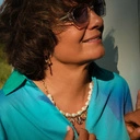 Pozlacany naszyjnik z perłami i zawieszkami ze świętymi. ZAWSZE PRZY TOBIE