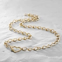 Pozłacany naszyjnik na łańcuszku z serduszkiem. MIŁOŚĆ TO OGIEŃ