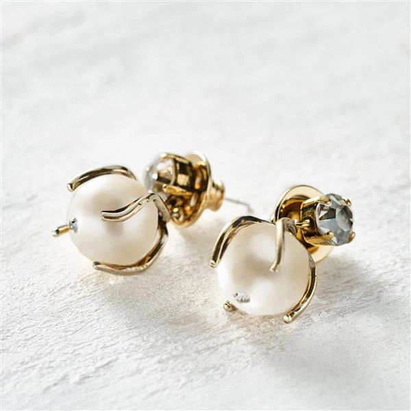 Złocone kolczyki z perłą i kryształem Black Diamond. ZAWSZE DO PRZODU
