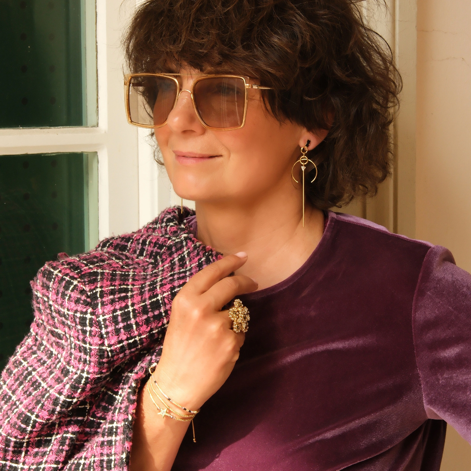 Bransoletka z paciorków Miyuki i onyksu, z zawieszką. ZŁOTE CHANSON