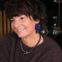 Naszyjnik z kobaltowych koralików i łańcuszka. KOBALT W SŁOŃCU