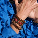 Złocona bransoletka z dekorem z akrylu w kolorze mokka. CAFE MOCCA