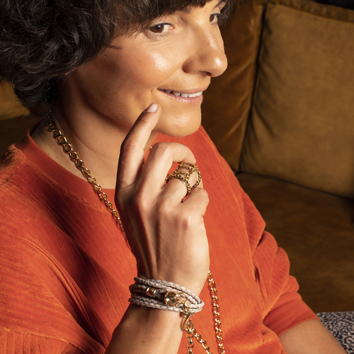 AMOR ES FUEGO. Cadena con corazón