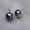 Złocone kolczyki z szklanymi perłami w kolorze petrol. KOCHAM SŁOŃCE