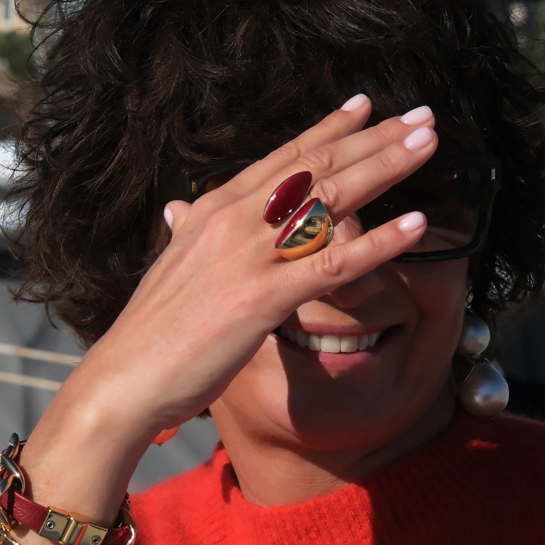 Złocony pierścionek w emalii w tonacji cabernet. ROZPALONE DUSZE