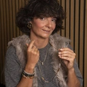 Pozłacane klipsy kwiaty wysadzane granatami. ZIMOWY OGRÓD