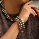 Bransoletka ze szklanych pereł Majorka w kolorze mokka. PRZYPŁYW MOCY