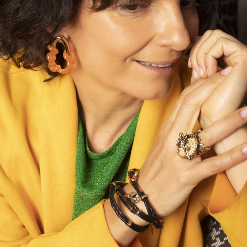 NO TENDA MIEDO DE VOLVERSE LOCA. Pulsera con tanga de cuero