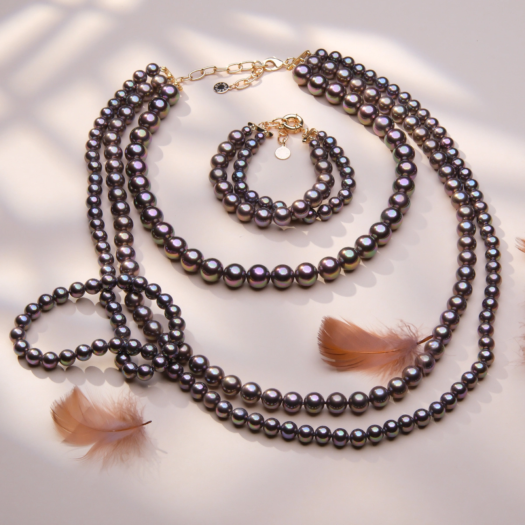 Zestaw naszyjnik i bransoletka z pereł w kolorze mokka. ZAWÓD ARTYSTKA